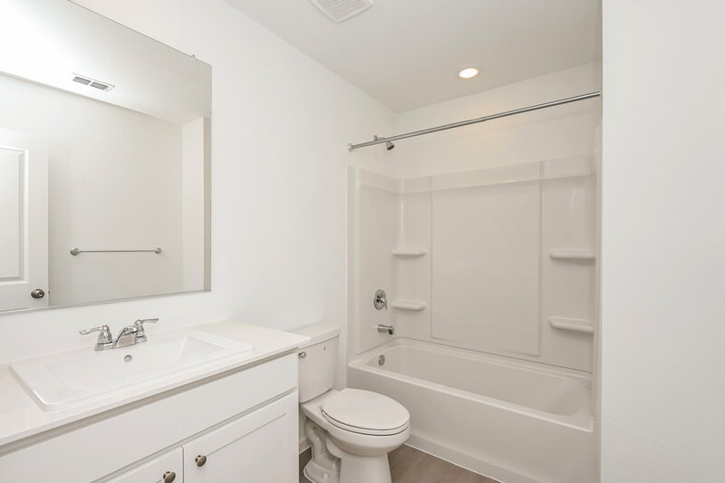 2,120/Mo, 10720 Gun Barrel St Fort Worth, TX 76108 Bathroom View