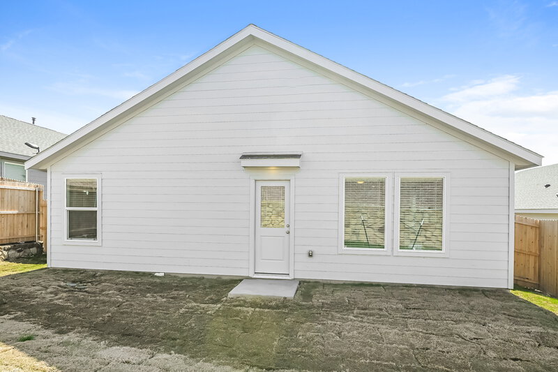 2,120/Mo, 10720 Gun Barrel St Fort Worth, TX 76108 Rear View