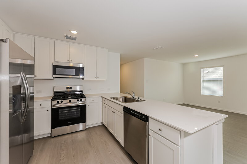 2,160/Mo, 10704 Gun Barrel St Fort Worth, TX 76108 Kitchen View