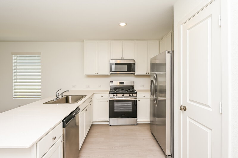 2,035/Mo, 2236 Crested Saguaro St Fort Worth, TX 76108 Kitchen View