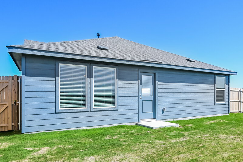 2,035/Mo, 2236 Crested Saguaro St Fort Worth, TX 76108 Rear View