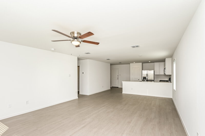 1,970/Mo, 2209 La Vista Ln Fort Worth, TX 76108 Living Room View 2