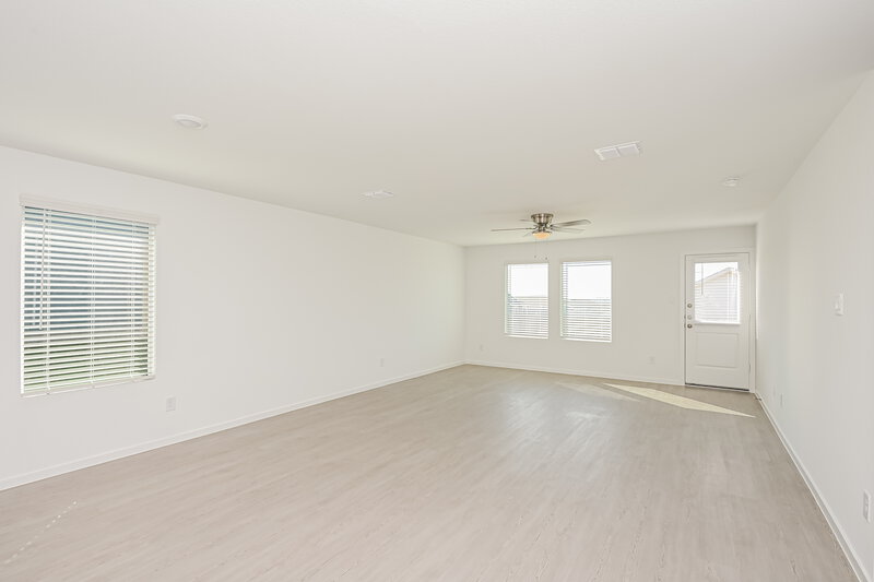 1,945/Mo, 10713 Revolver Dr Fort Worth, TX 76108 Dining Room View