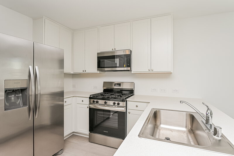 1,945/Mo, 10713 Revolver Dr Fort Worth, TX 76108 Kitchen View