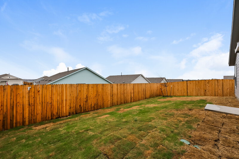1,950/Mo, 10717 Revolver Dr Fort Worth, TX 76108 Rear View