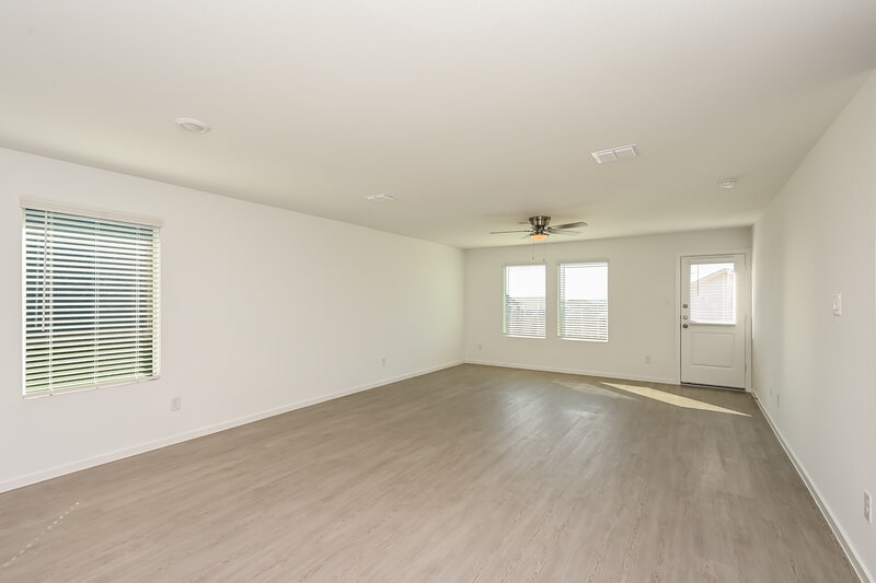 2,355/Mo, 2213 La Vista Ln Fort Worth, TX 76108 Living Room View