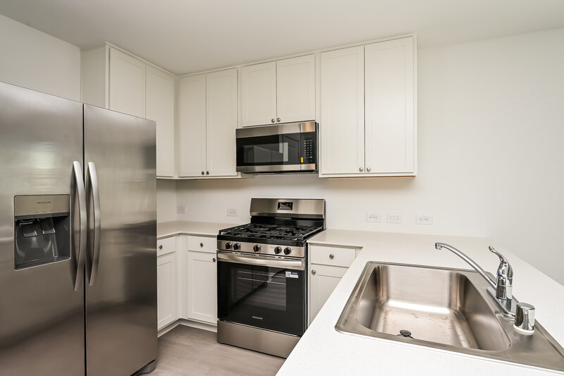 2,355/Mo, 2213 La Vista Ln Fort Worth, TX 76108 Kitchen View
