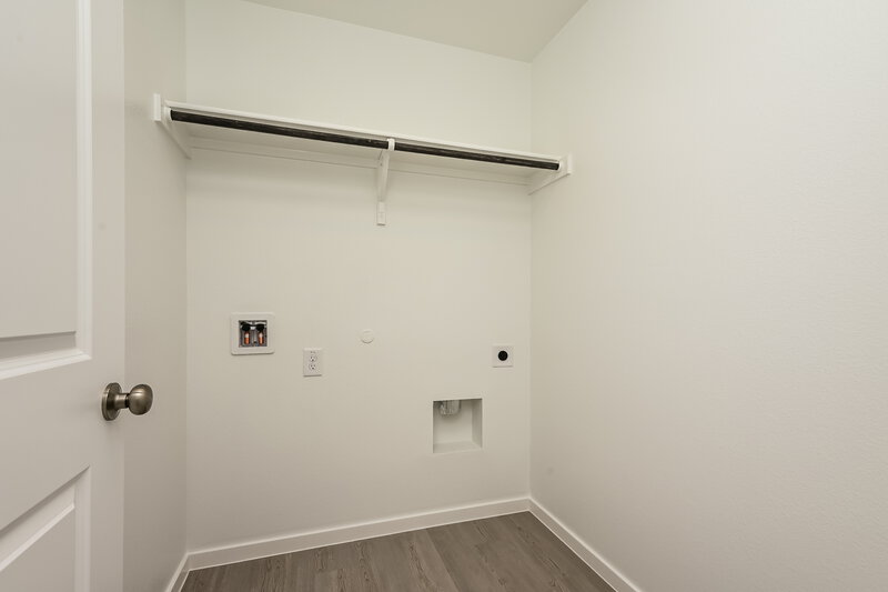 2,355/Mo, 2213 La Vista Ln Fort Worth, TX 76108 Laundry Room View