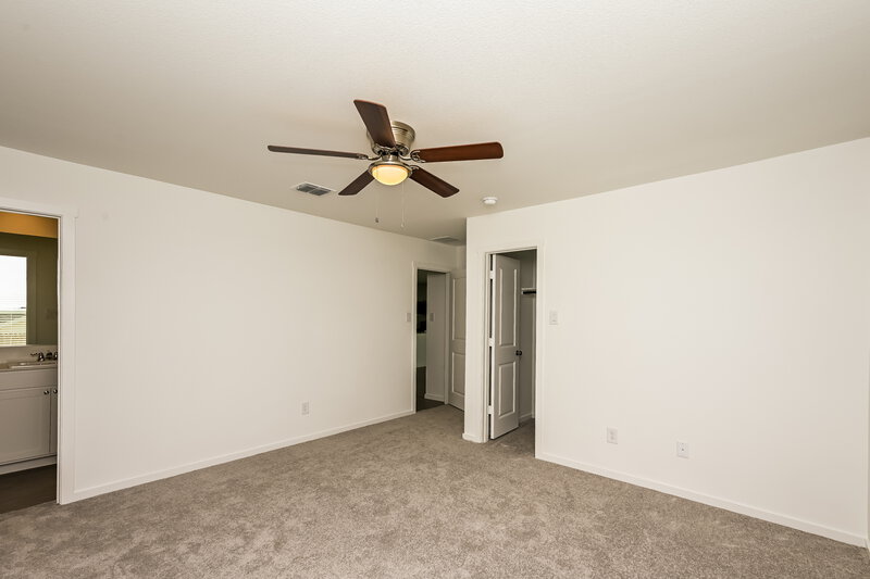 2,355/Mo, 2213 La Vista Ln Fort Worth, TX 76108 Main Bedroom View