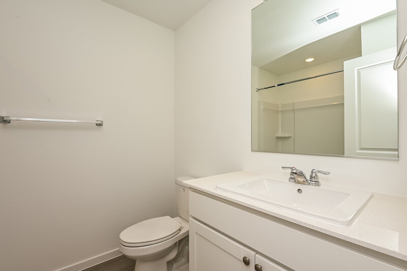 2,355/Mo, 2213 La Vista Ln Fort Worth, TX 76108 Bathroom View