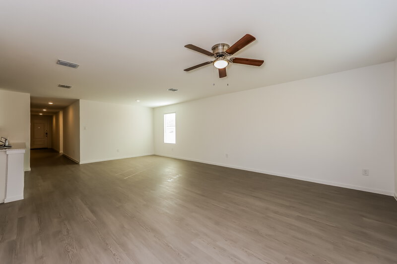 2,180/Mo, 10724 Gun Barrel St Fort Worth, TX 76108 Living Room View
