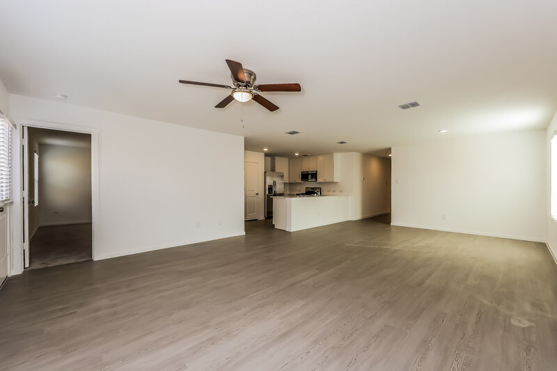 2,180/Mo, 10724 Gun Barrel St Fort Worth, TX 76108 Living Room View 4