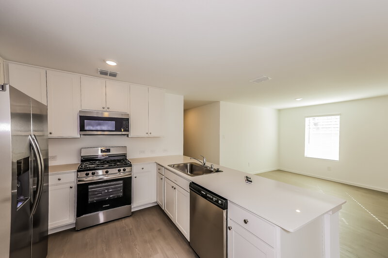 2,180/Mo, 10724 Gun Barrel St Fort Worth, TX 76108 Kitchen View 2