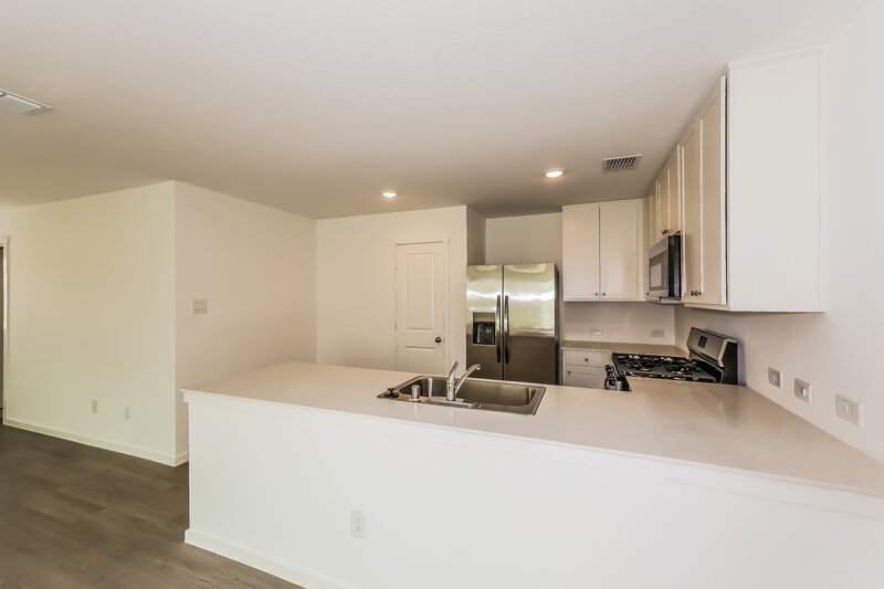 2,180/Mo, 10724 Gun Barrel St Fort Worth, TX 76108 Kitchen View 3