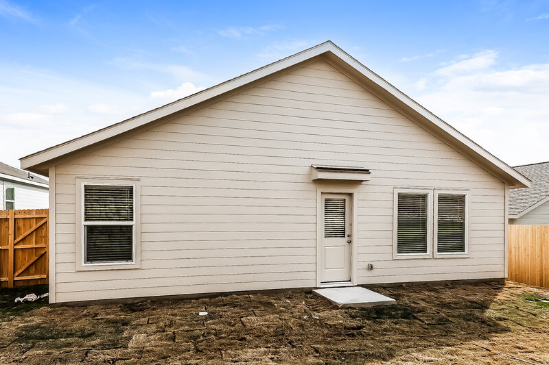 2,180/Mo, 10724 Gun Barrel St Fort Worth, TX 76108 Rear View