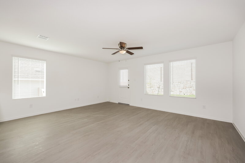2,025/Mo, 10716 Gun Barrel St Fort Worth, TX 76108 Living Room View