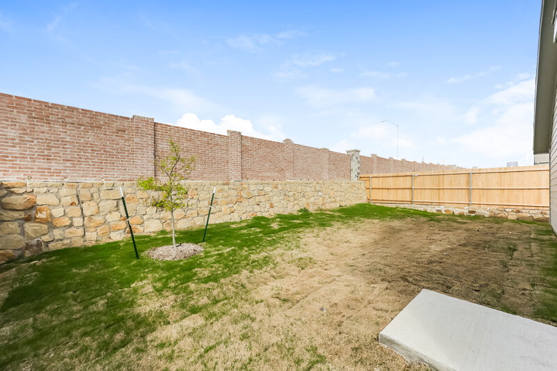 2,025/Mo, 10716 Gun Barrel St Fort Worth, TX 76108 Rear View