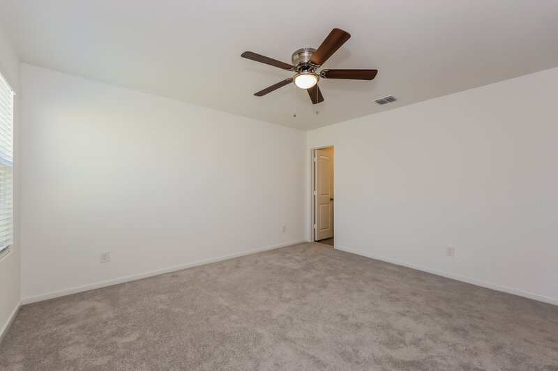 2,040/Mo, 2205 La Vista Ln Fort Worth, TX 76108 Main Bedroom View 2