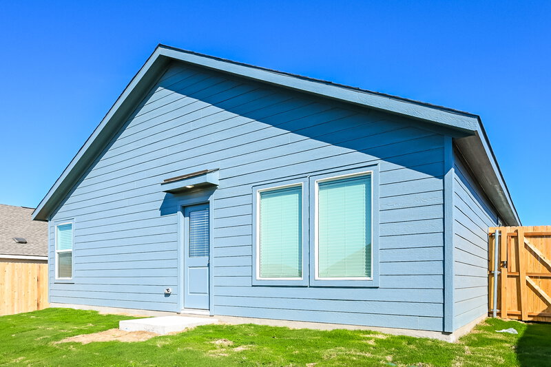 2,105/Mo, 10709 Revolver Dr Fort Worth, TX 76108 Rear View