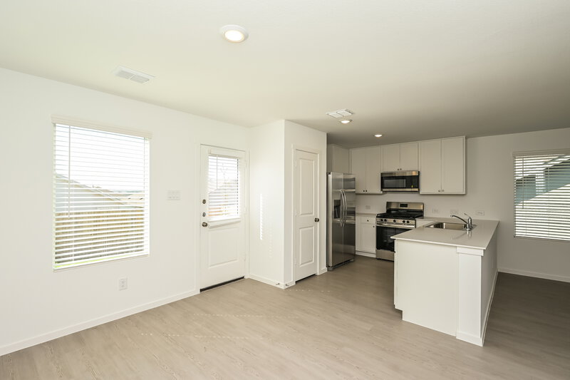 2,035/Mo, 10725 Revolver Dr Fort Worth, TX 76108 Dining Room View