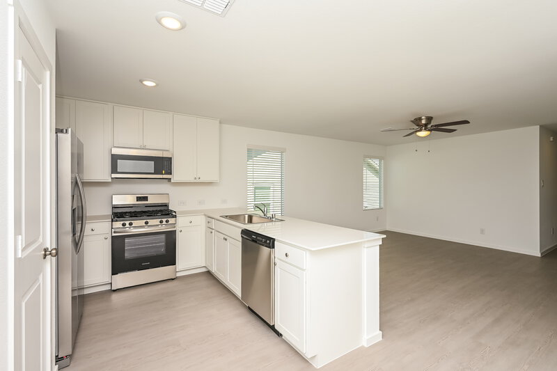 2,035/Mo, 10725 Revolver Dr Fort Worth, TX 76108 Kitchen View 2