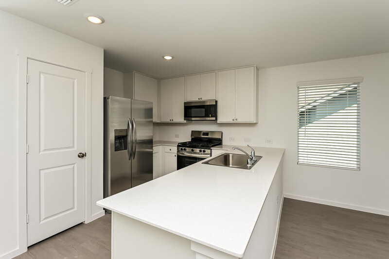 2,035/Mo, 10721 Revolver DR Fort Worth, TX 76108 Kitchen View 2