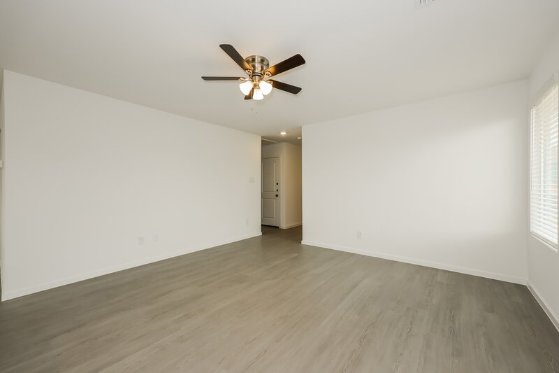 2,035/Mo, 10701 Revolver Dr Fort Worth, TX 76108 Living Room View 2