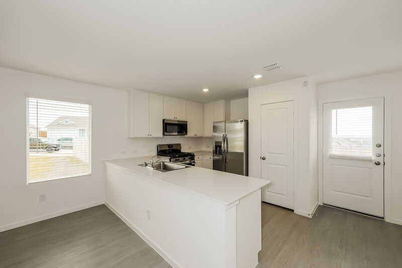 2,035/Mo, 10701 Revolver Dr Fort Worth, TX 76108 Kitchen View