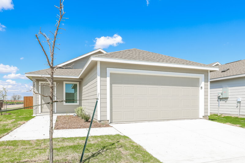 1,915/Mo, 1215 Maple St Wilmer, TX 75172 External View
