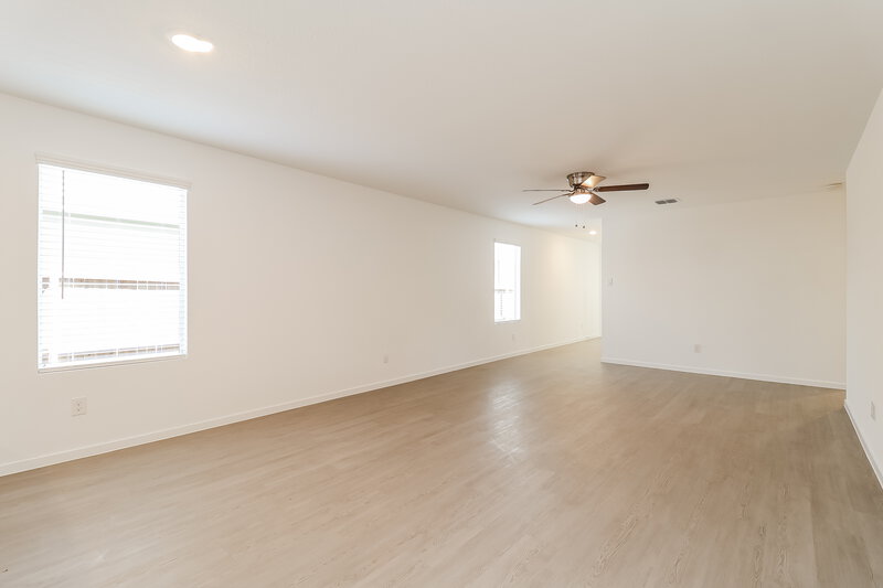 1,875/Mo, 1247 Maple St Wilmer, TX 75172 Living Room View