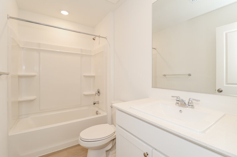 1,875/Mo, 1247 Maple St Wilmer, TX 75172 Bathroom View