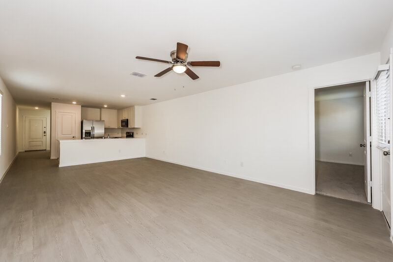 2,025/Mo, 110 Willow Way Wilmer, TX 75172 Living Room View