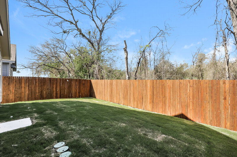 2,025/Mo, 110 Willow Way Wilmer, TX 75172 Rear View