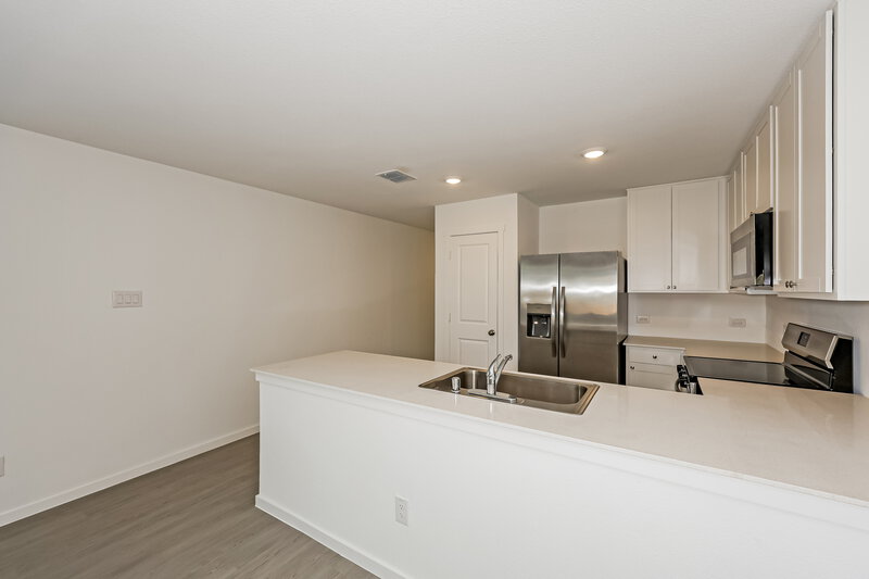 1,975/Mo, 122 Willow Way Wilmer, TX 75172 Kitchen View