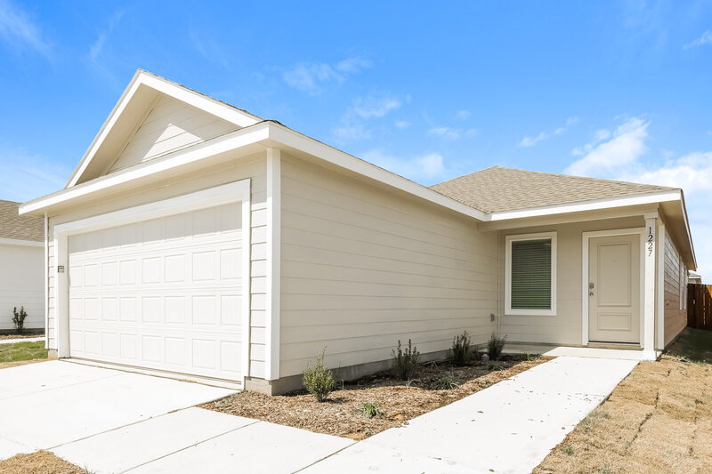1,880/Mo, 1227 Maple St Wilmer, TX 75172 Front View