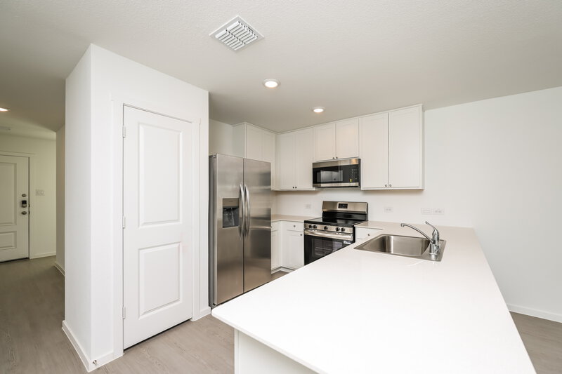 2,025/Mo, 1235 Maple St Wilmer, TX 75172 Kitchen View