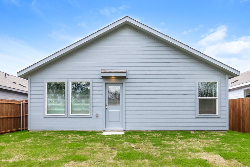 2,025/Mo, 118 Willow Way Wilmer, TX 75172 Rear View