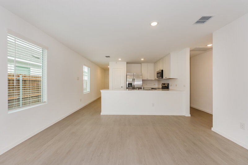 1,955/Mo, 1219 Maple St Wilmer, TX 75172 Dining Room View