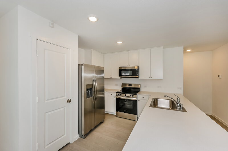 1,955/Mo, 1219 Maple St Wilmer, TX 75172 Kitchen View