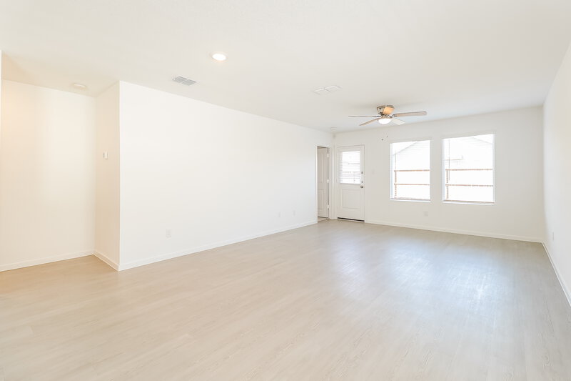 2,060/Mo, 1239 Maple St Wilmer, TX 75172 Misc View 3