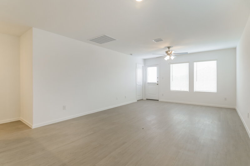 1,805/Mo, 1712 Crossbill St Forney, TX 75126 Living Room View