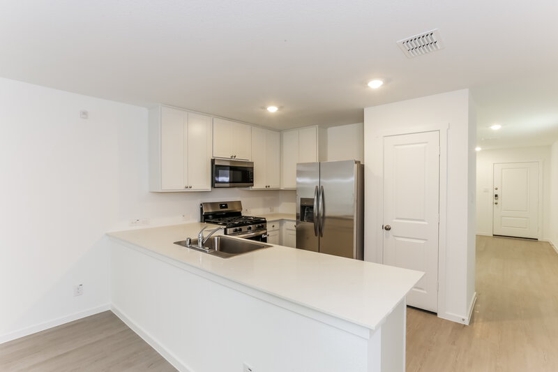 2,120/Mo, 1227 Canyon Wren Dr Forney, TX 75126 Kitchen View