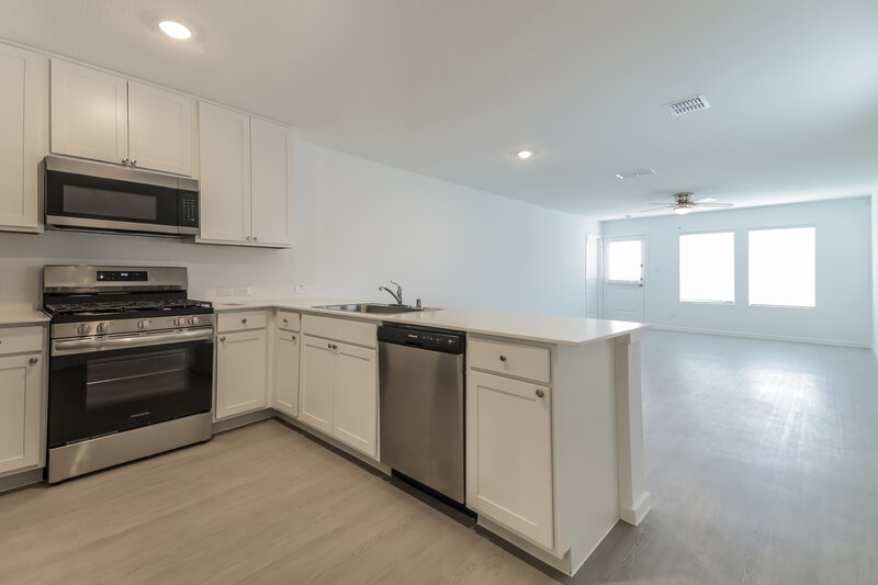 1,990/Mo, 1223 Canyon Wren Dr Forney, TX 75126 Kitchen View