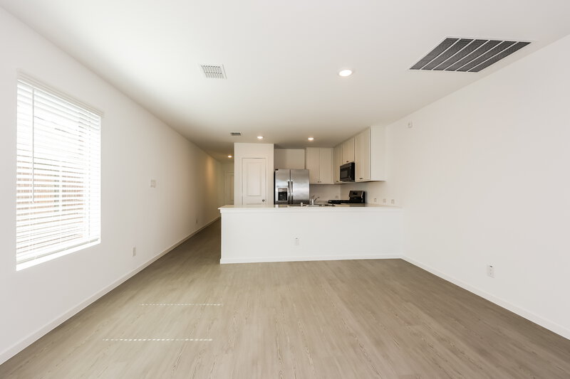 1,975/Mo, 1220 Canyon Wren Dr Forney, TX 75126 Living Room View 4