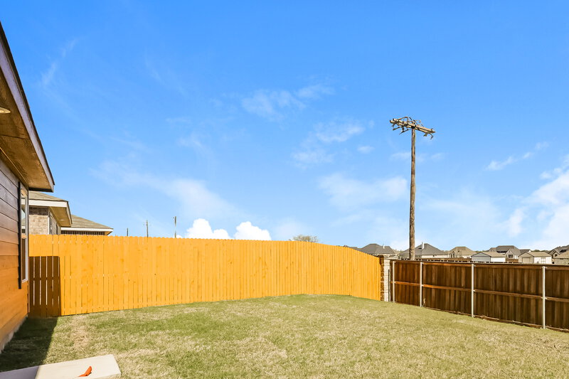 1,975/Mo, 1220 Canyon Wren Dr Forney, TX 75126 Rear View