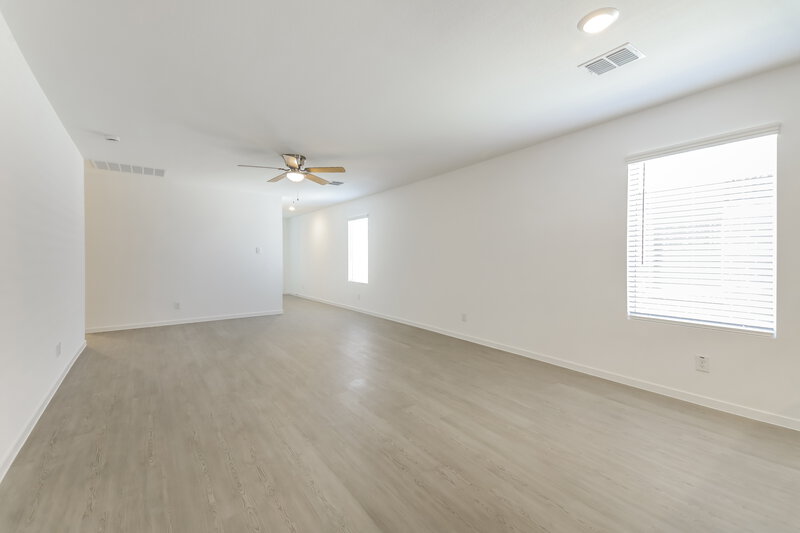 1,985/Mo, 1222 Canyon Wren Dr Forney, TX 75126 Living Room View 2