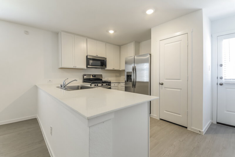 1,985/Mo, 1222 Canyon Wren Dr Forney, TX 75126 Kitchen View