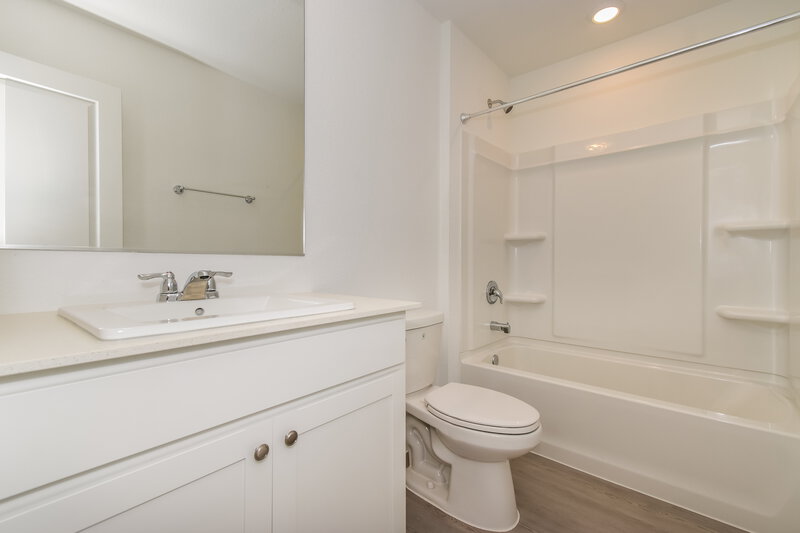 1,855/Mo, 1708 Crossbill St Forney, TX 75126 Bathroom View 2