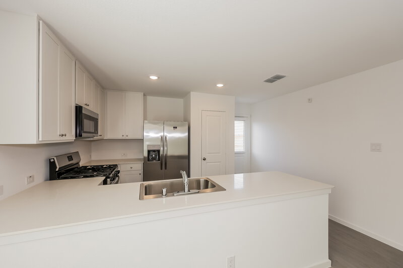 1,985/Mo, 1715 Crossbill St Forney, TX 75126 Kitchen View 3