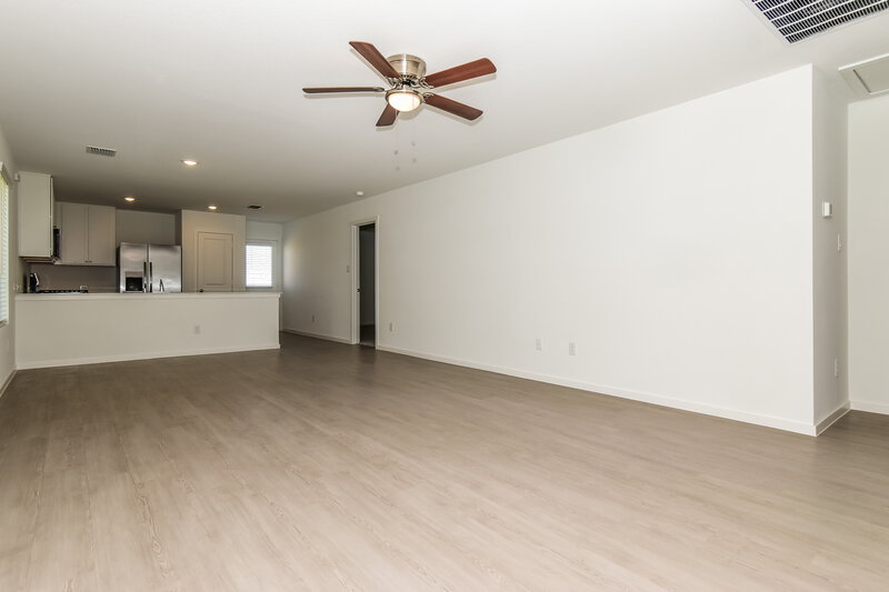 1,805/Mo, 1226 Canyon Wren Dr Forney, TX 75126 Living Room View 3